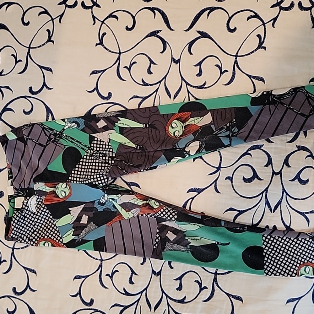 Nightmare Before Christmas Leggings